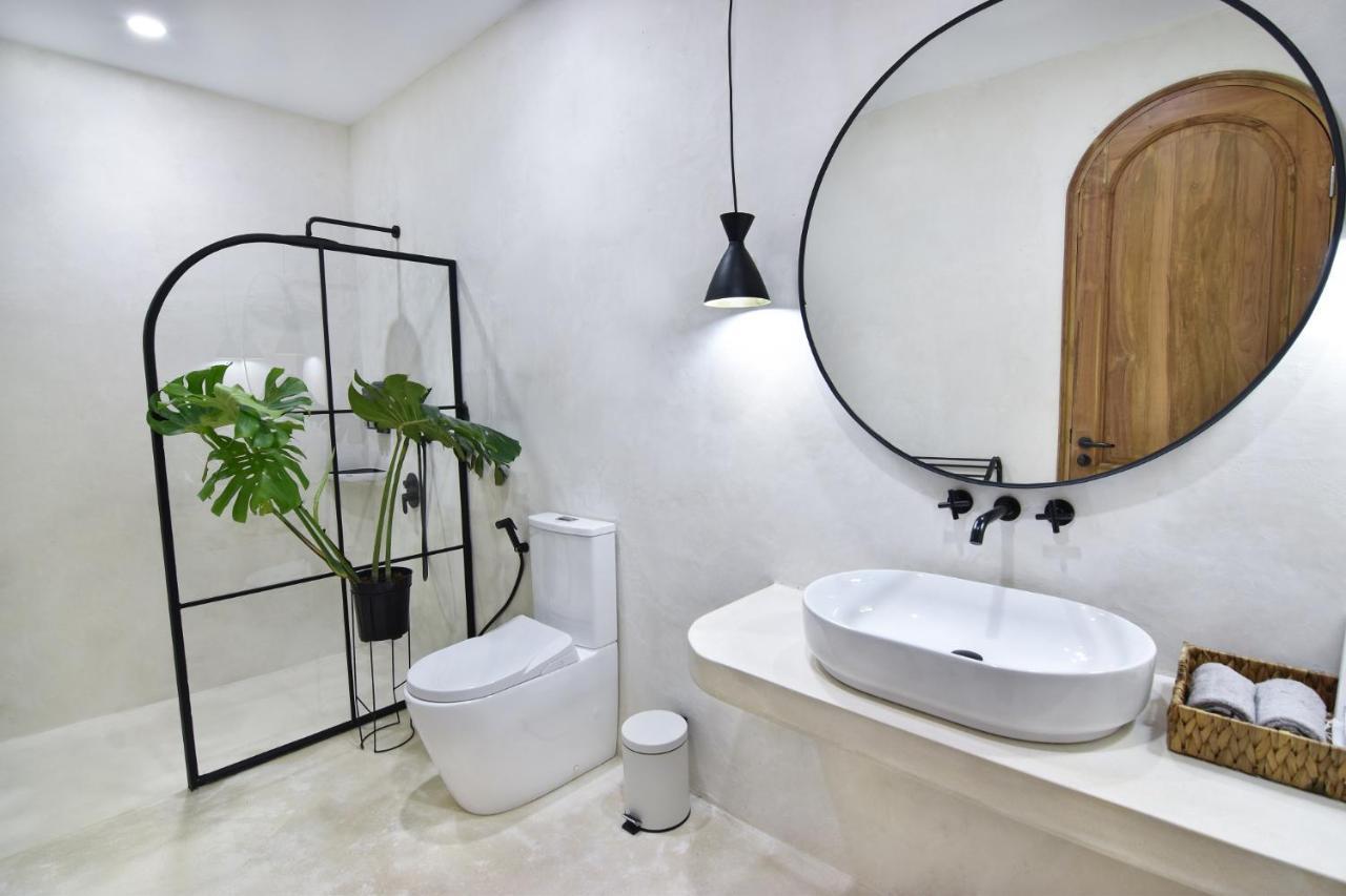Bohemian Jogja Villas With Private Pool Kejayan Esterno foto